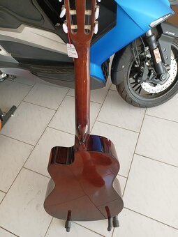 Klasická kytara španělka Midland s výřezem - 7