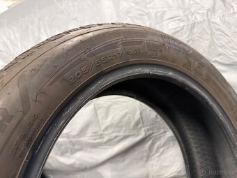prodám zimní 205/55/17 Goodyear a Michelin - 7