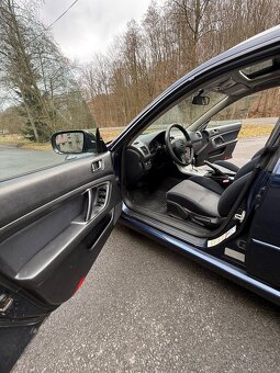 Subaru Legacy 2.5i + LPG 121kw 4x4 - 7