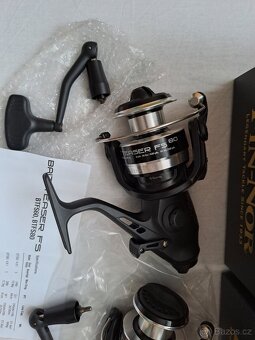 Nové rybářské navijáky.echolot - 7