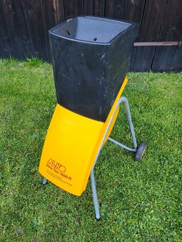 Prodám elektrický Zahradní drtič AL-KO New Tec 1600R - 7
