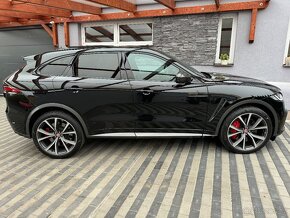 Jaguar F-pace SVR 5.0 - 7