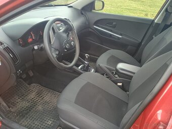 Kia ceed 1.6 benzín 91kw 2011 - 7