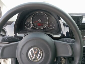 VW Up 1,0i , klimatizace, vyhřívaná sedadla - 7