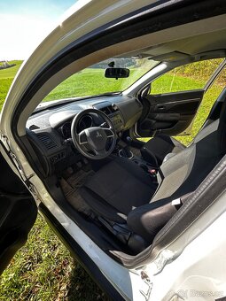 Dobrý den prodám Mitsubishi ASX 1.6 86 kW, benzín - 7