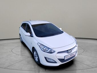 Hyundai i30 1,4 73 kW KOMBI TRIKOLOR - 7