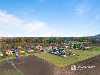 Prodej stavebního pozemku 5910 m² - 7