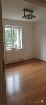 Pronájem prostorného bytu 2+kk (92 m) v RD Libčice nad Vlt. - 7