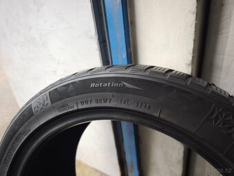 275/40 r19 zimní pneumatiky - 7