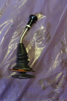 VW Brouk - uzamykatelná řadící páka - 7