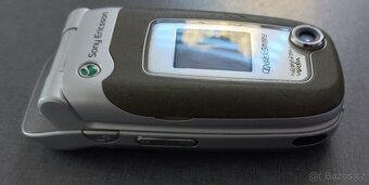 Prodám Sony-Ericsson nejspíš je to Z520i funkčni s nabíj. - 7
