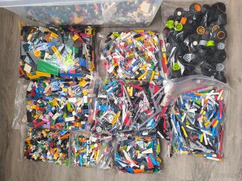 Lego mix 13kg + kompletní sety - 7