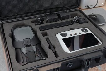 DJI Mavic 3 (V2.0) C1 – širokoúhlá + telekamera, COMBO - 7