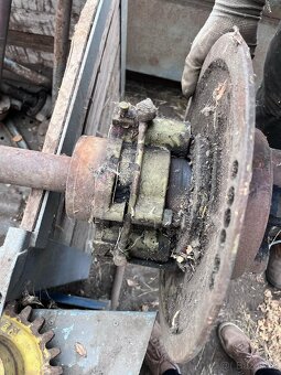 Prodám náhradní díly na kombajn fortschritt e512/e514 - 7