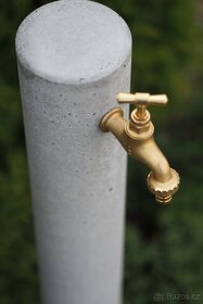 Zahradní betonový sloupek na vodu a  zavlažování - 7