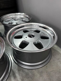 Mae Oz racing Mercedes r17 - 7