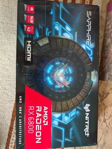 AMD Radeon RX 6800 - 7