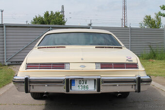 1974 Buick Riviera 455 V8 - vynikající originální stav - 7