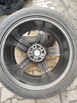 BMW E60 E61 - 7