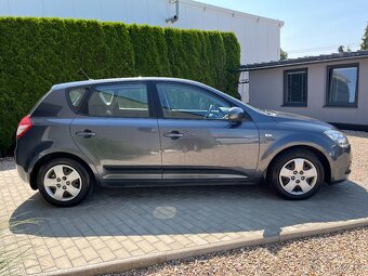 Kia Cee´d 1.4 CVVT 80KW, Servisní kniha - 7