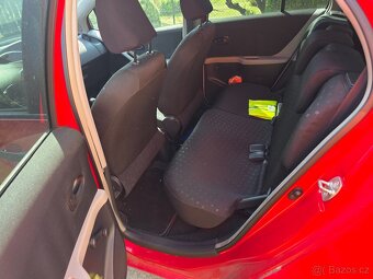 Toyota Yaris - 7
