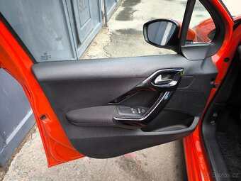Peugeot 208 1.2PureTECH/60kW  49TKM, ČR, serviska - 7