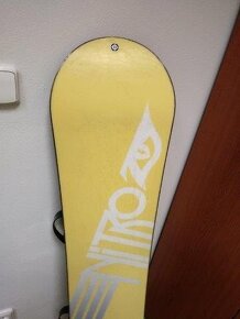 Snowboardové prkno NITRO 137cm s vázáním Gravity - 7