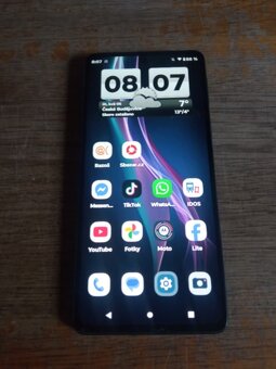 Motorola edge 20 8/128 - 7