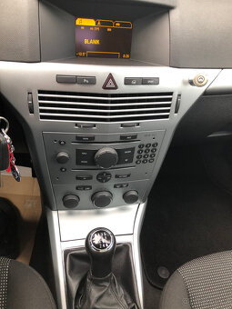 Opel Astra H GTC kupé 1,6T132kw TK DO 17.8.2025 - 7