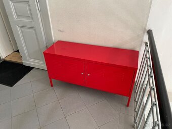 Prodám kovovou skříňku pod televizi IKEA PS - 100% stav - 7