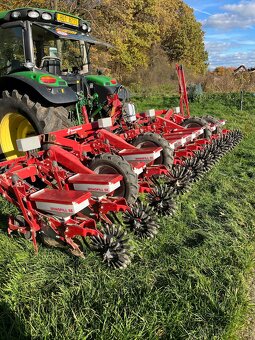 Prodám přesný secí stroj - 7