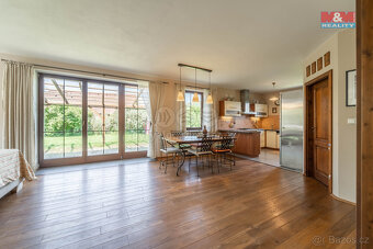 Prodej rodinného domu, 240 m², obec Mořina, Střední Čechy - 7