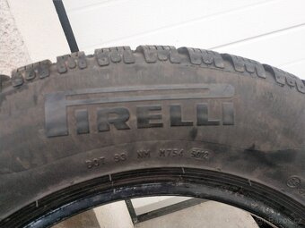 215/65 R16 98H PIRELLI SOTTOZERO WINTER 210 zimní - 7
