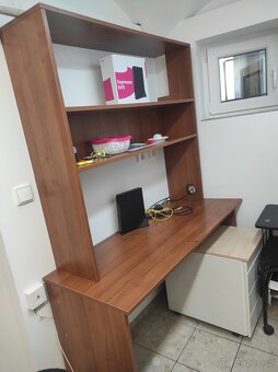 Nábytek z cukrárny - 7