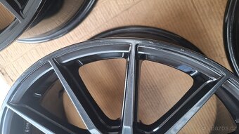 Alu kola BMW 19" 5x120 8,5J ET35 F30 E90 E46 senzory - 7