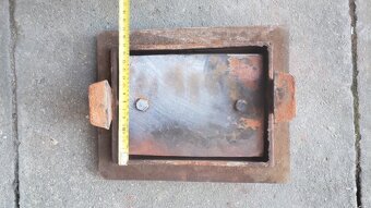 Litinová dvířka pro pec, kamna, krb. (2 druhy) - 7