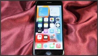 Telefon Apple iPhone 7 128GB MN922ZD/A - 7