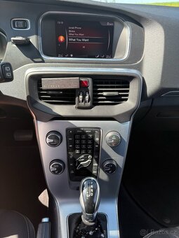 Volvo V40 D2 88 kw Momentum - 7