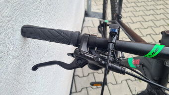 CUBE AIM RACE 27, Hydraul. brzdy, řazení Shimano, Rám 16 - 7