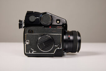 Mamiya 645 + Sekor C 80mm f/2.8 - 7