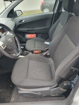 Opel Astra, -H 1.4 55kW - 7