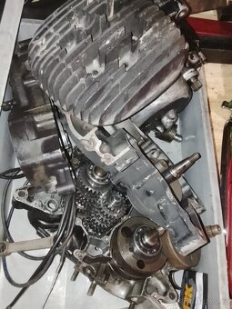 Suzuki RM 125 - 7