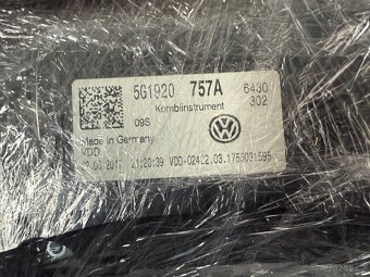 Barevné budíky GTD VW 5G1 920 757A - 7