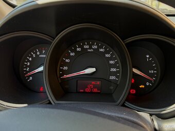 Kia Rio - 7
