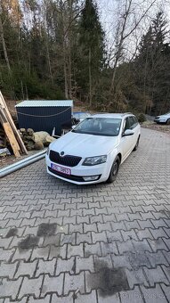 Prodám octavie3 1.6 77kw STK 7/2025 rok 2013 - 7