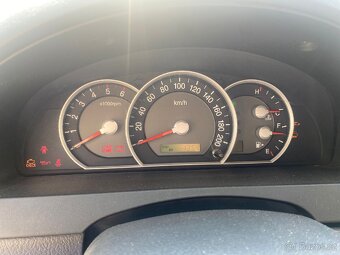 Prodám KIA sorento nafta - 7