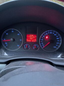 VW Golf 5 1.9tdi - 7
