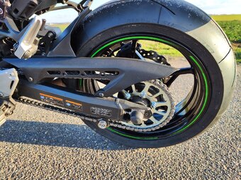 Kawasaki Z900 - 7