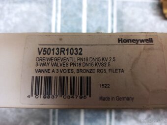 Prodám nový trojcestný ventil Honeywell - 7