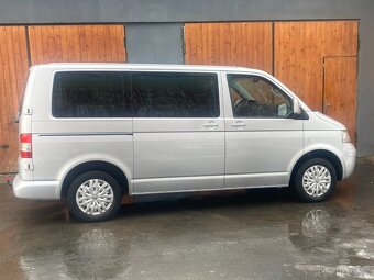 VOLKSWAGEN CARAVELLE T5 2,5TDi - 7